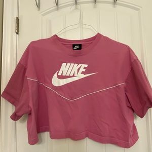 Nike Sportswear Women's Heritage Crop T Shirt